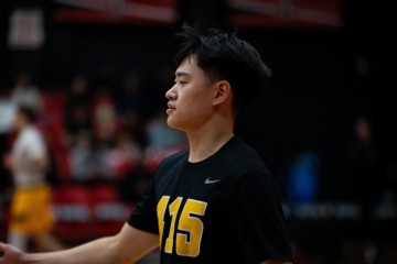九游官网下载-媒体人：赵维伦的表现可圈可点 关键3分&amp;罚球可看出他的自信&amp;果决